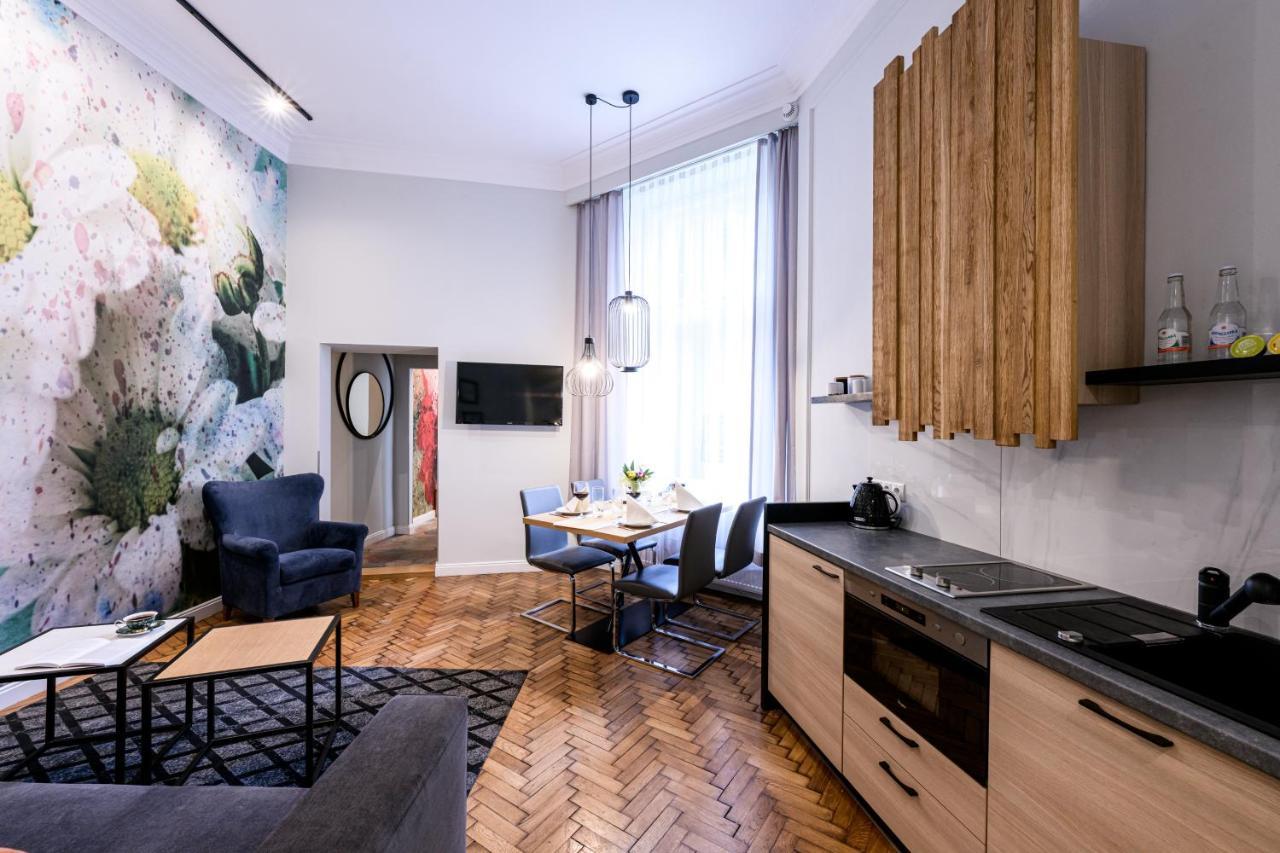 Arts Apartments - Krakow Old Town Ngoại thất bức ảnh