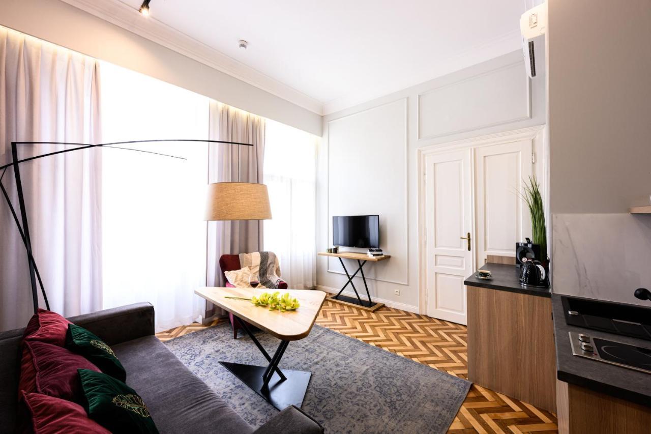 Arts Apartments - Krakow Old Town Ngoại thất bức ảnh